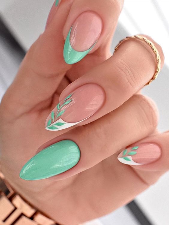 2024's Fresh French Spring Nails: Pastel, Floral & Nature-Inspired Designs
